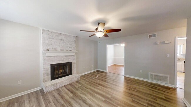 Foto del edificio - 334 Lamplighter Ln