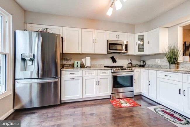 Building Photo - 51 Kinsman View Cir