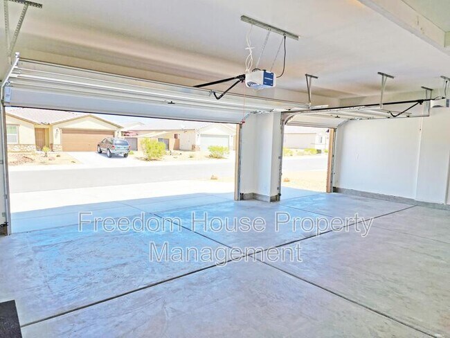 Foto del edificio - 3575 E Wallowa Dr