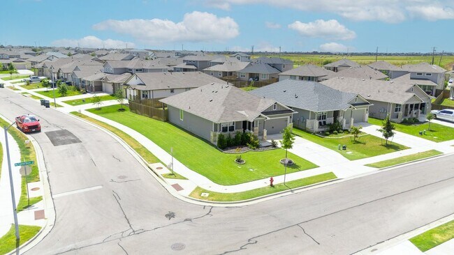 Foto del edificio - 119 Big Cypress Byu Rd