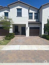 Building Photo - 245 SW 159th Way