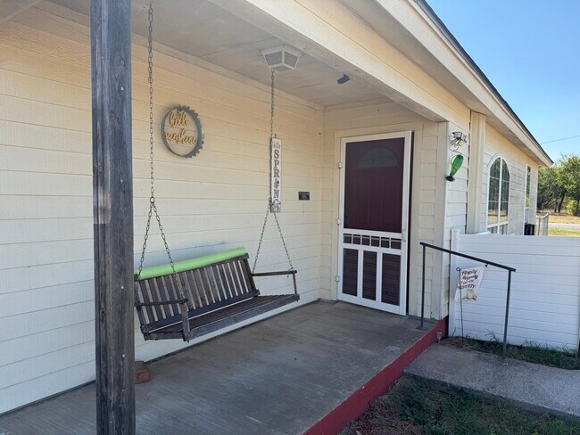 Foto del edificio - 1409 Harrell Ave