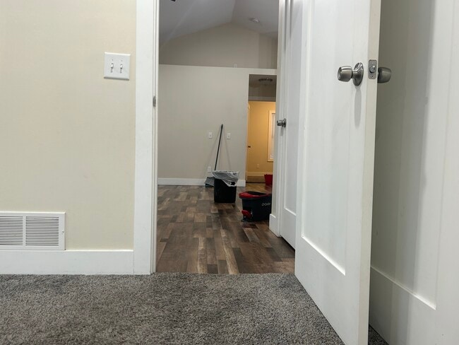 Foto del edificio - 223 Winter St