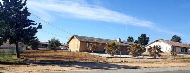 Building Photo - 17965 Capri St