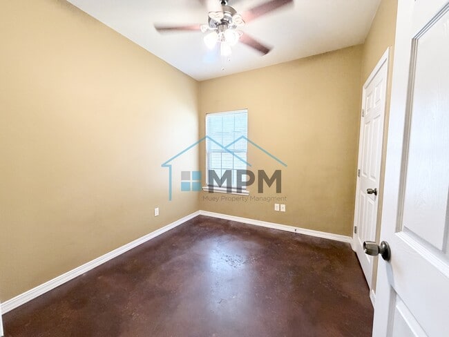 Foto del edificio - 122 Flagstone Dr