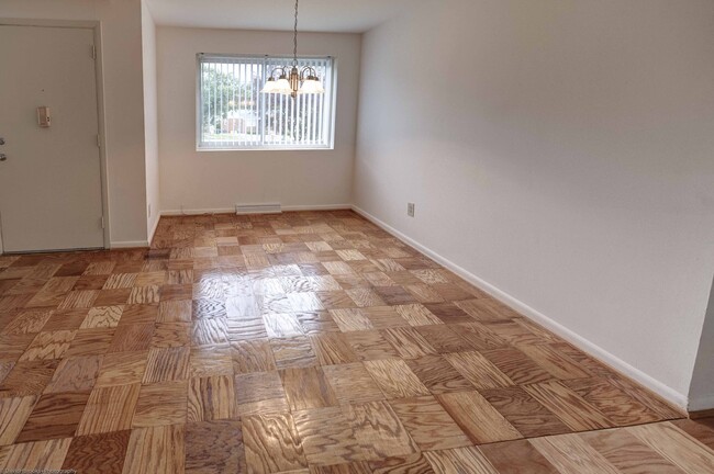 Foto del edificio - 2709 Hanson Ave