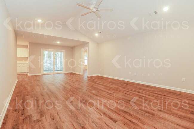Foto del edificio - 107 Cottage Grove Rd