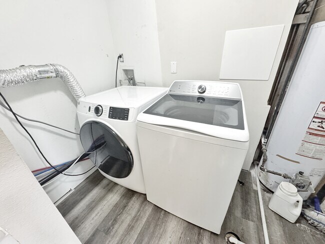 Foto del edificio - 15093 E 11th Ave