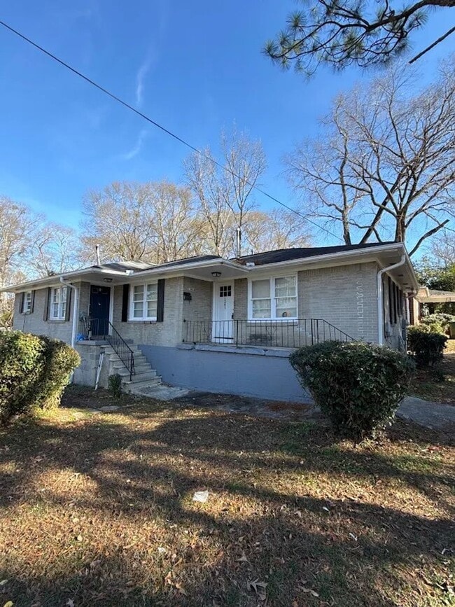 Building Photo - 1341 Beecher St SW