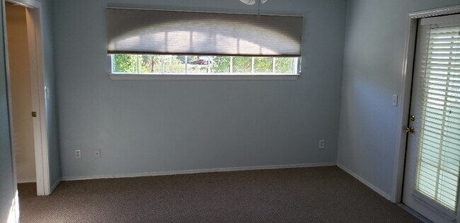 Foto del edificio - 1701 The Greens Way