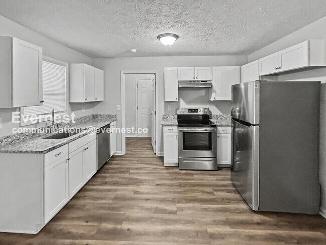 Foto del edificio - 505 Chestnut Ln