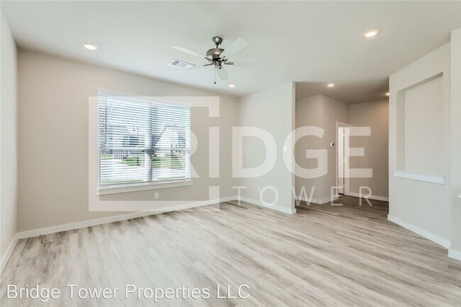 Foto del edificio - 4 br, 2.5 bath House - 1328 Creekbank Drive