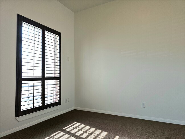 Foto del edificio - 22106 Flashing Ridge Dr