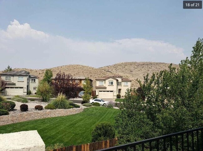 Building Photo - 3BR/2.5BA Bella Rio home in NW Reno on Quiet Street