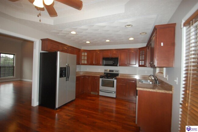 Building Photo - 223 S Rushmore Dr