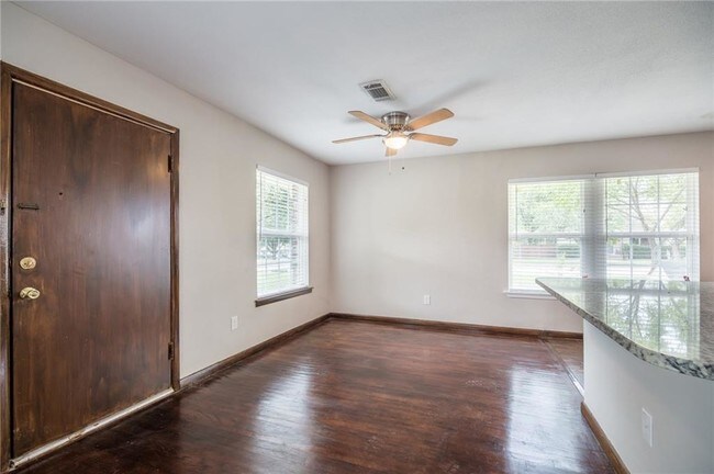 Foto del edificio - 1245 Arrowhead Dr
