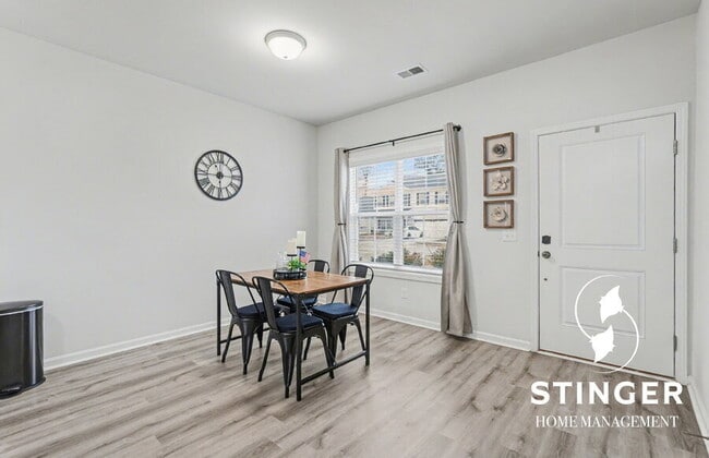 Foto del edificio - 198 Great Bend Dr