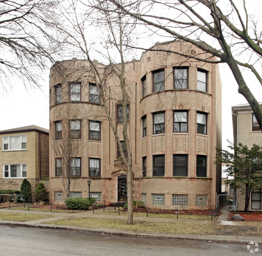 Primary Photo - 6121 N Hamilton Ave
