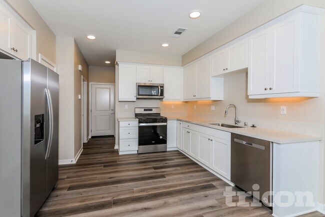 Building Photo - 24681 Saber Ct