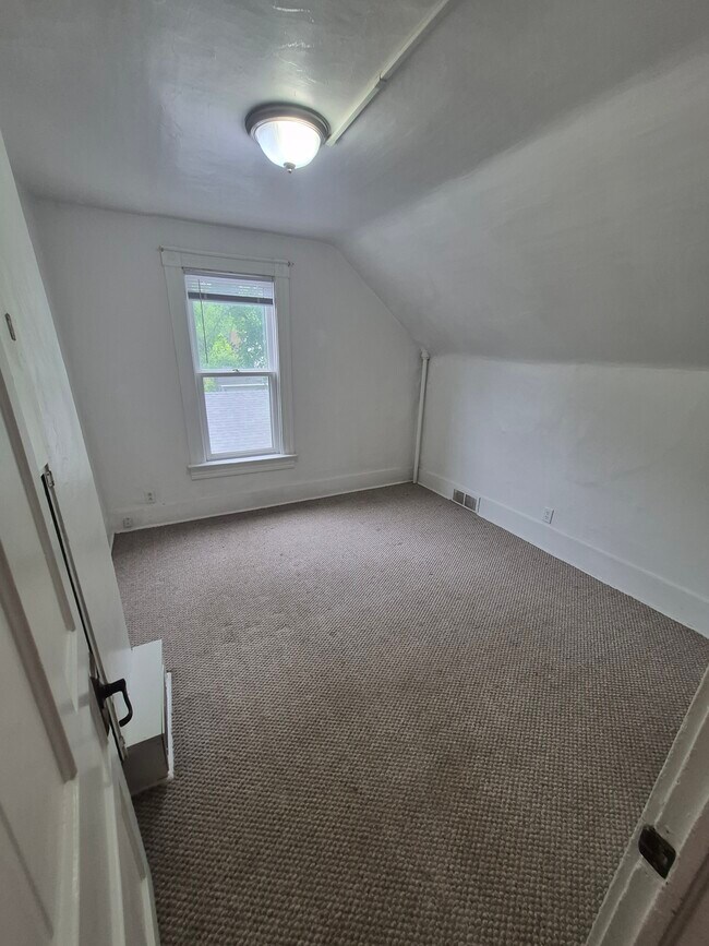 Dormitorio - 307 15th St S