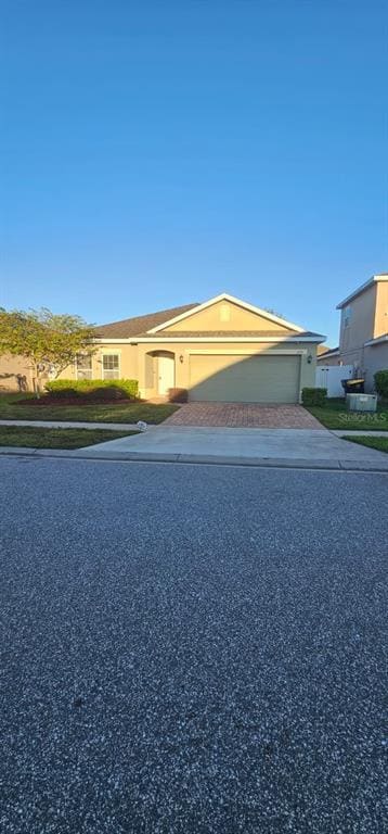 Foto principal - 279 Williamson Dr