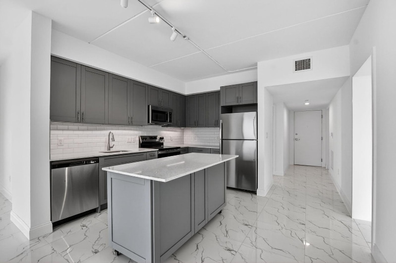 Photo - 350 W Hidden Valley Blvd (Boca Raton, FL)