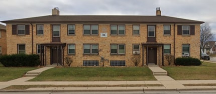 Building Photo - 5723 W Lincoln Ave