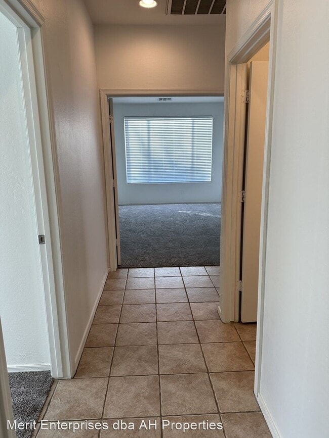 Building Photo - 4 br, 2 bath House - 21727 E CAMINA PLATA