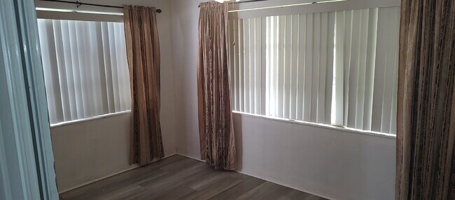 Foto del edificio - Charming 2-Bed in Holiday, FL