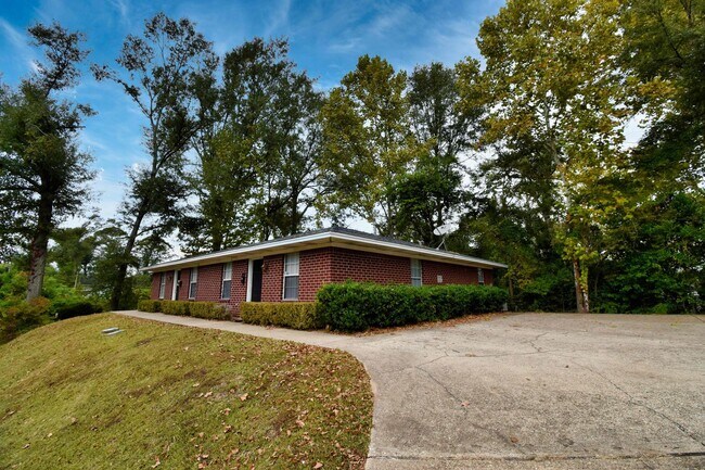 Foto del edificio - 402 W Florida Ave