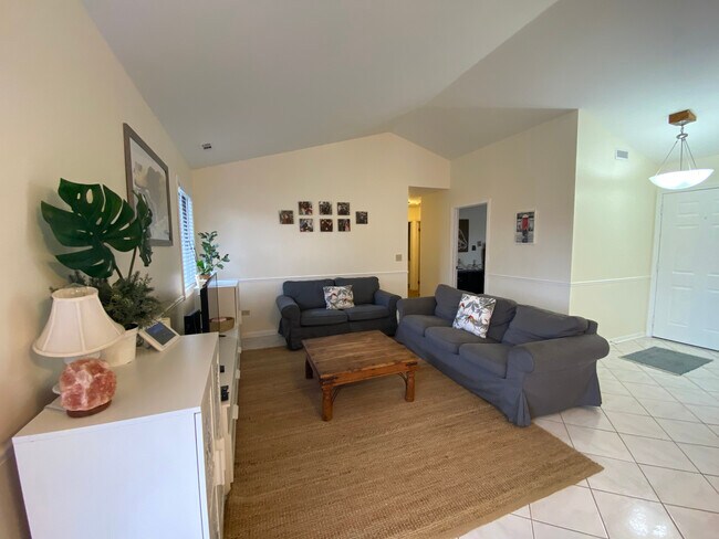 Foto del edificio - 375 Sandhurst Cir