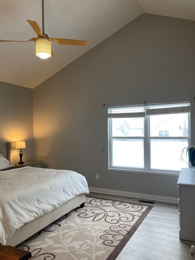 Building Photo - 5981 Treven Way