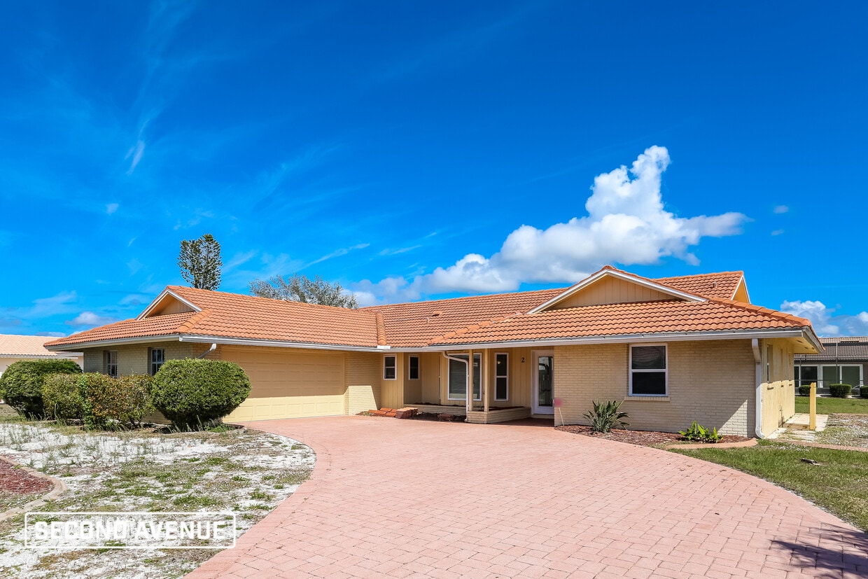 2 Brentwood Ln, Englewood, FL 34223 House Rental in Englewood, FL
