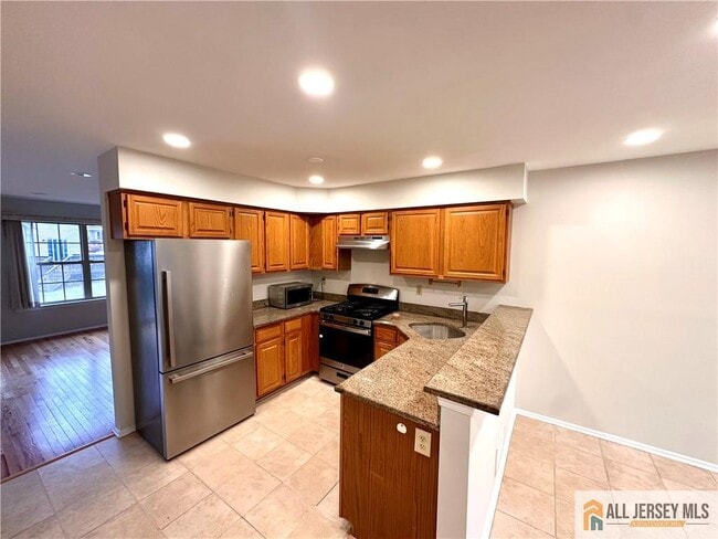 Foto del edificio - 162 Salem Rd