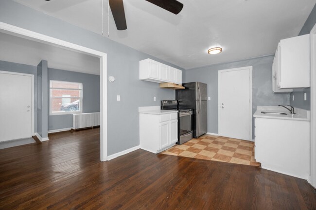 Foto del edificio - 4345 Matson Ave