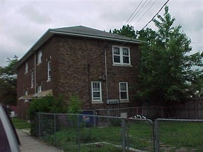 Building Photo - 225 E 142nd St