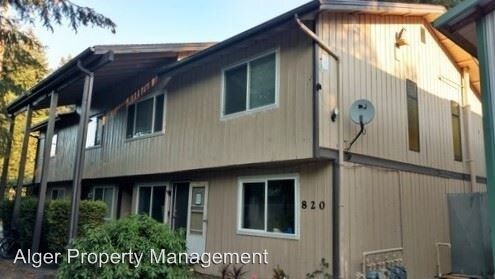 Primary Photo - 820 NE Riddell Rd