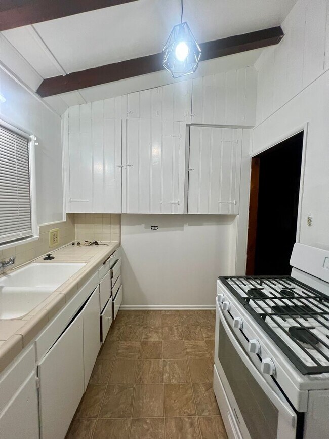 Foto del edificio - 665F