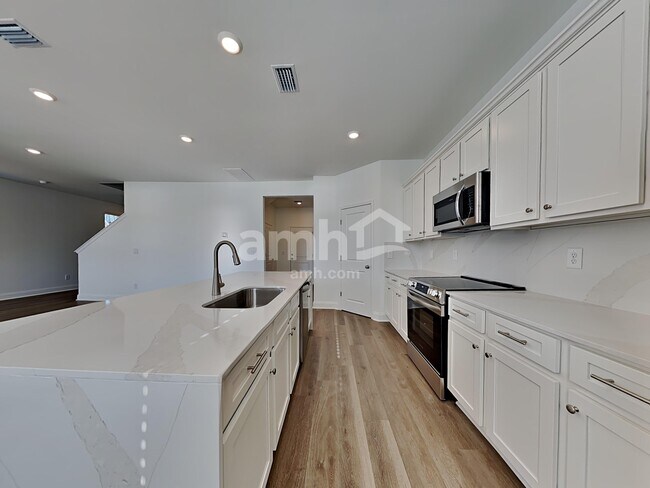 Building Photo - 168 Portside Pk Dr