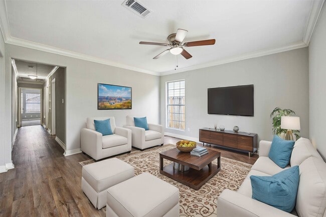 Foto del edificio - 7150 Mobud Dr