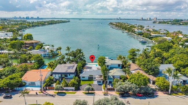 Building Photo - Hawthorne Avenue, Miami Beach, FL 33141 - 4 BR 3 BA single-family home