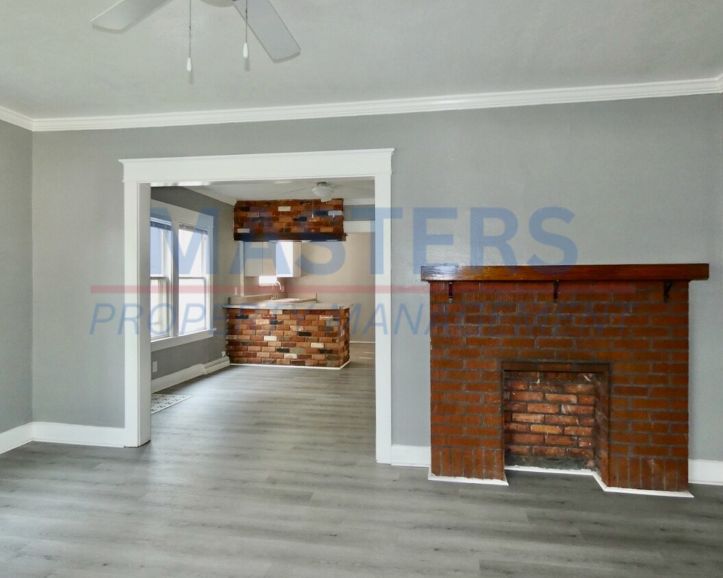 Primary Photo - 1702 Hurd St