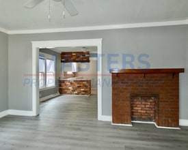 Building Photo - 1702 Hurd St