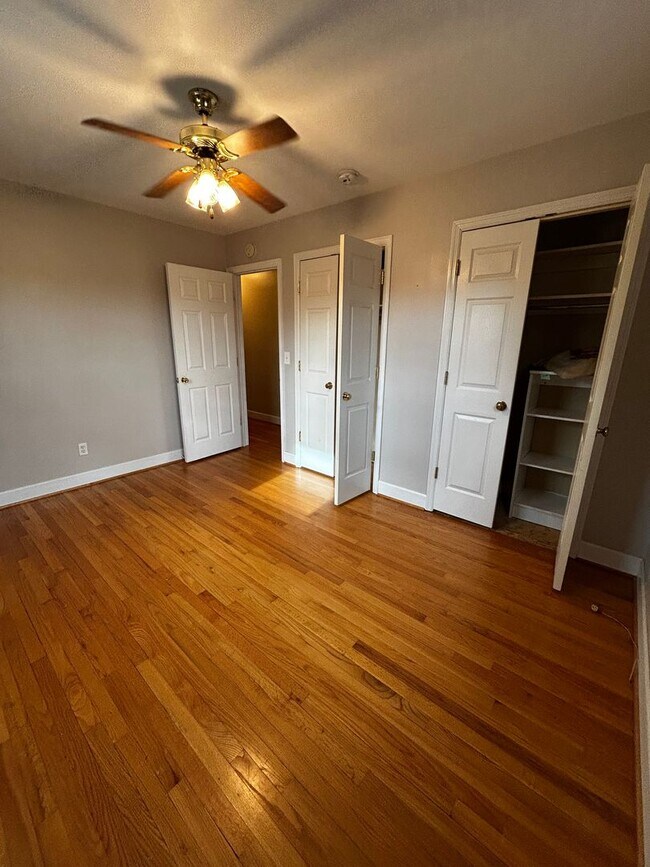 Foto del edificio - Single family home in Forest