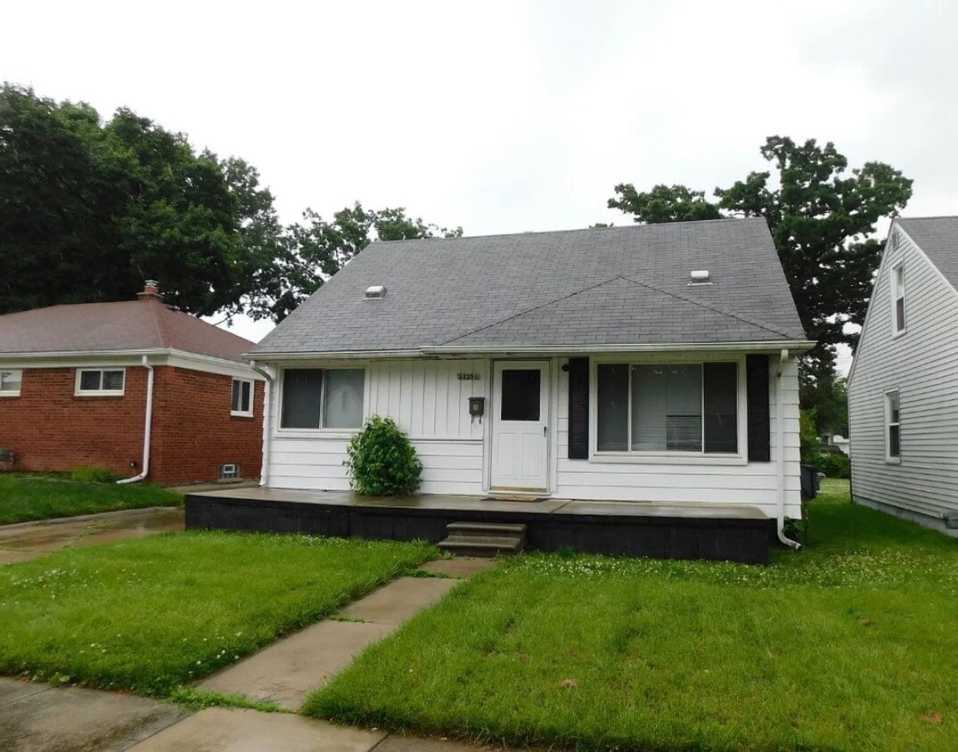 Building Photo - Charming 3 bed 1 bath Bungalow in Eastpointe