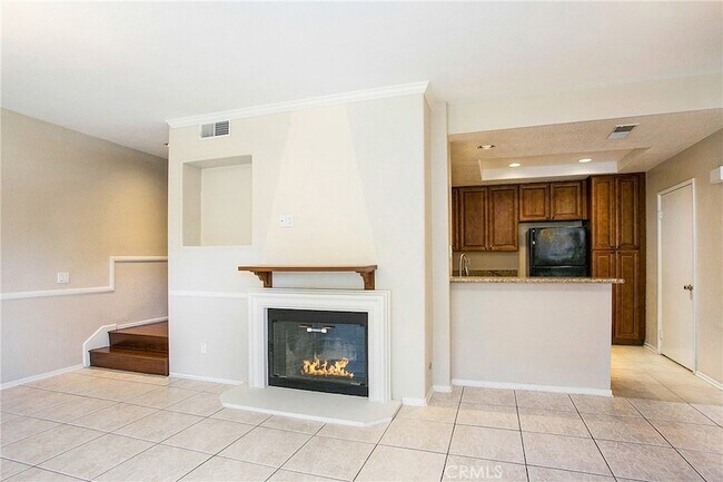 Building Photo - 123 Night Heron Ln