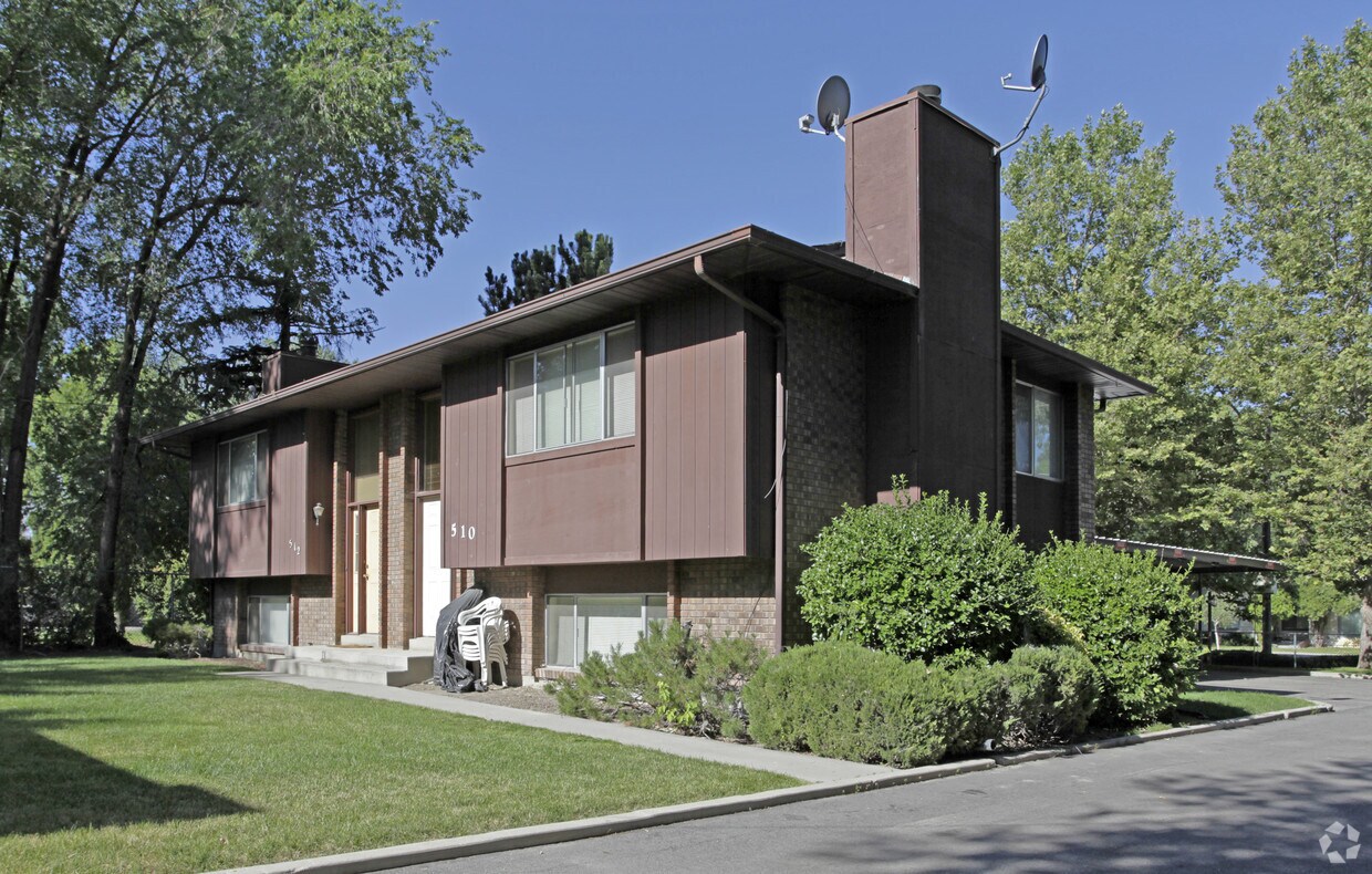 Foto del edificio - 510-530 Leona Ln
