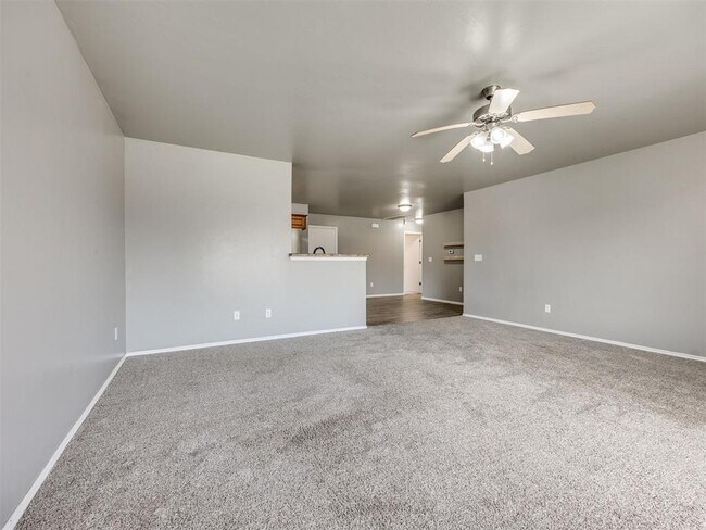 Foto del edificio - 609 E Linden Ln