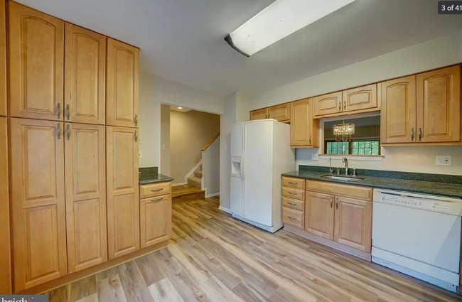 Building Photo - 11739 Stonegate Ln