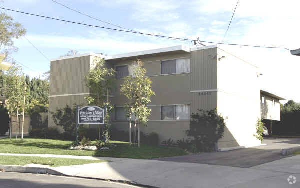 Foto principal - 14641 Christine Dr